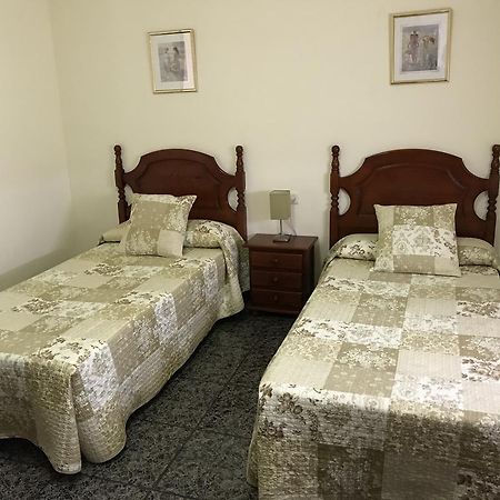 Hostal El Violi Cardona Eksteriør bilde