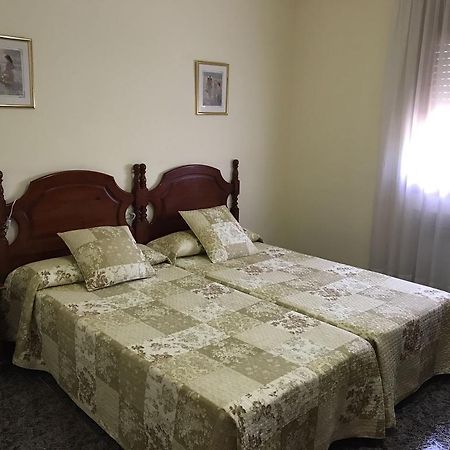 Hostal El Violi Cardona Eksteriør bilde